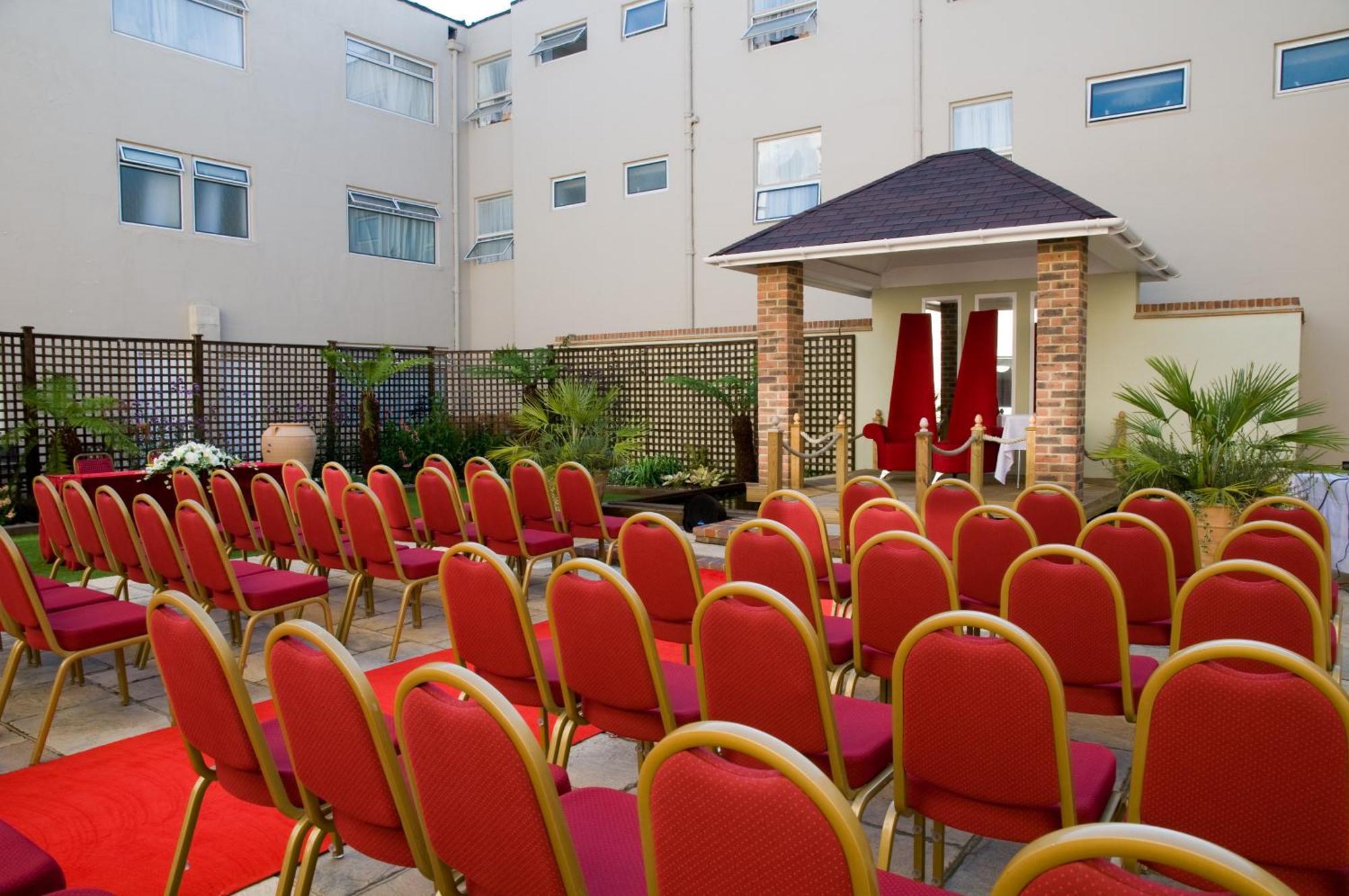 King Charles Hotel Gillingham  Extérieur photo