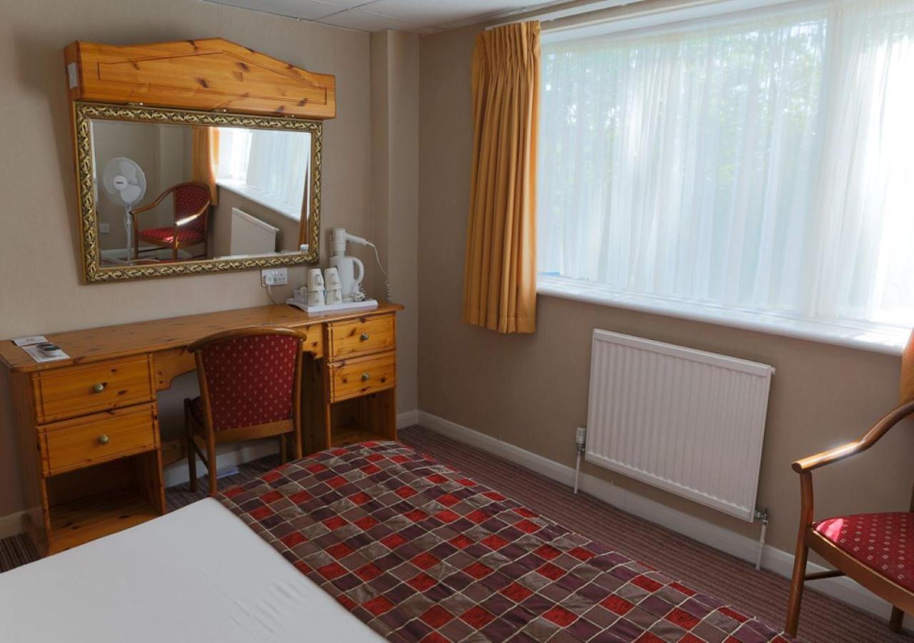 King Charles Hotel Gillingham  Extérieur photo