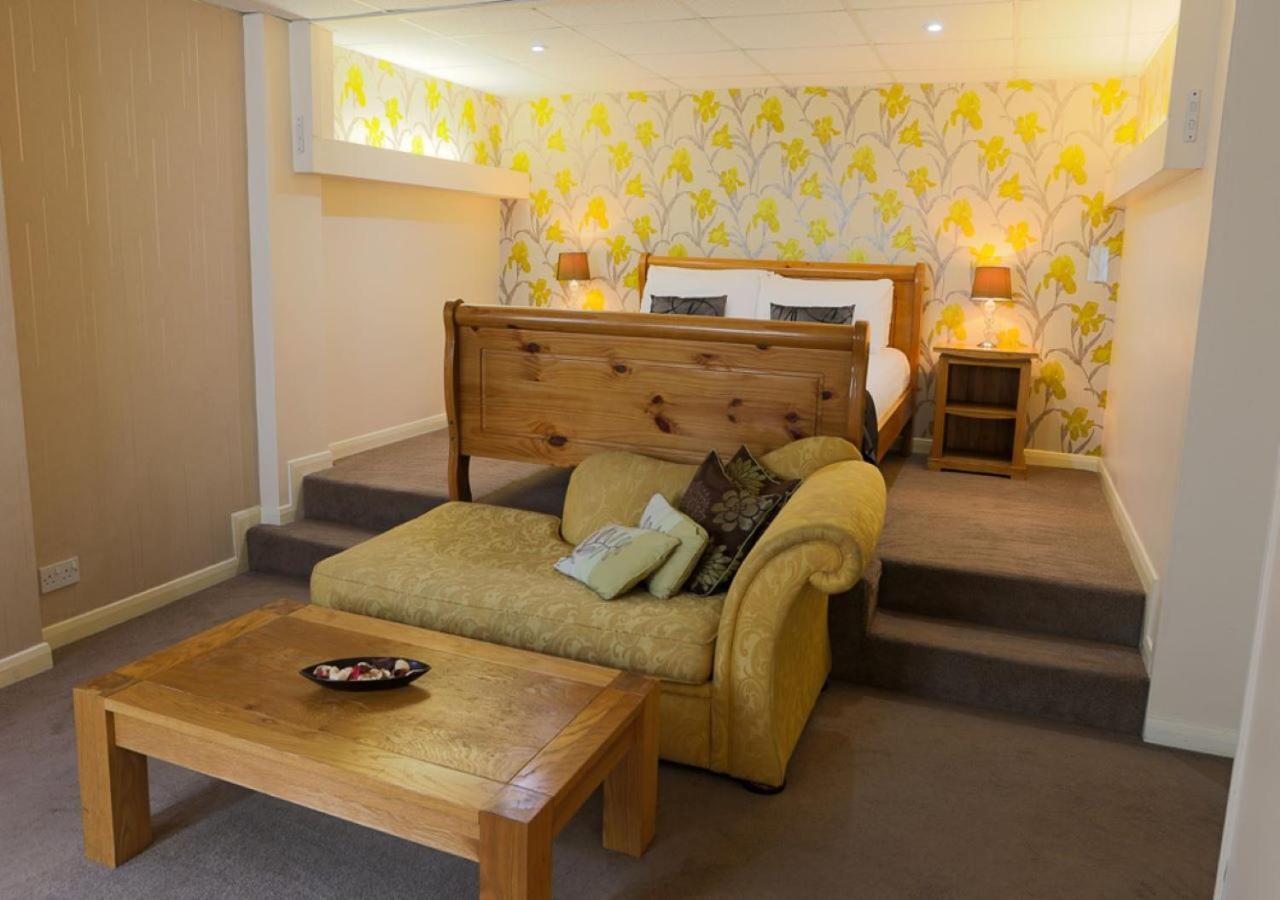 King Charles Hotel Gillingham  Extérieur photo
